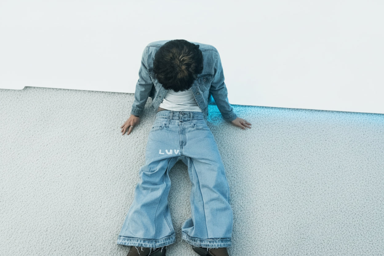 light wash double waist denim baggy flare jeans